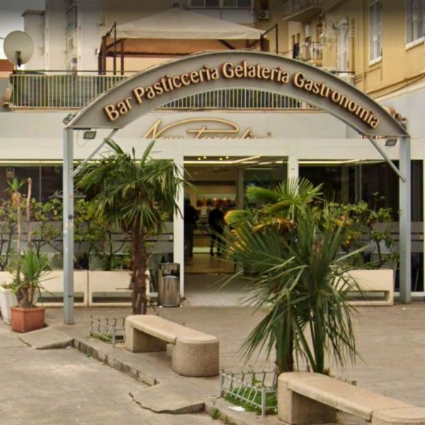 Pergola Bioclimatica di ultima generazione al Bar New Paradise a Palermo